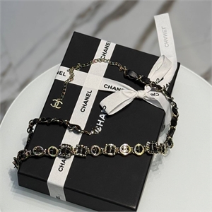 {{productViewItem.photos[photoViewList.activeNavIndex].Alt || productViewItem.photos[photoViewList.activeNavIndex].Description || 'Пояс CHANEL'}}
