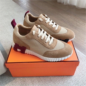 {{productViewItem.photos[photoViewList.activeNavIndex].Alt || productViewItem.photos[photoViewList.activeNavIndex].Description || 'Кроссовки HERMES'}}