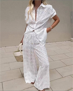 {{productViewItem.photos[photoViewList.activeNavIndex].Alt || productViewItem.photos[photoViewList.activeNavIndex].Description || 'Костюм JASMINE'}}