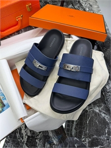 {{productViewItem.photos[photoViewList.activeNavIndex].Alt || productViewItem.photos[photoViewList.activeNavIndex].Description || 'Тапочки HERMES'}}
