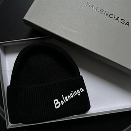 Шапка Balenciaga 13722