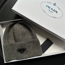 Шапка Prada 13724