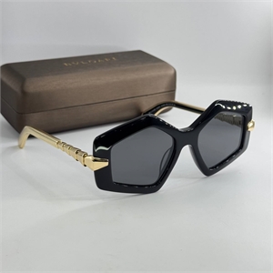 {{productViewItem.photos[photoViewList.activeNavIndex].Alt || productViewItem.photos[photoViewList.activeNavIndex].Description || 'Очки BVLGARI'}}