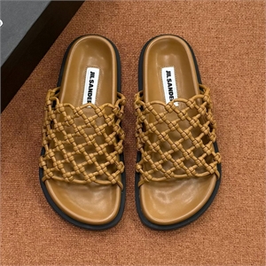 {{productViewItem.photos[photoViewList.activeNavIndex].Alt || productViewItem.photos[photoViewList.activeNavIndex].Description || 'Тапочки JIL SANDER'}}