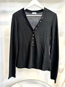{{productViewItem.photos[photoViewList.activeNavIndex].Alt || productViewItem.photos[photoViewList.activeNavIndex].Description || 'Кофта YSL'}}