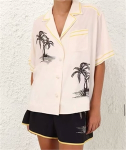 {{productViewItem.photos[photoViewList.activeNavIndex].Alt || productViewItem.photos[photoViewList.activeNavIndex].Description || 'Костюм ZIMMERMANN'}}