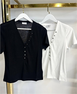{{productViewItem.photos[photoViewList.activeNavIndex].Alt || productViewItem.photos[photoViewList.activeNavIndex].Description || 'Кофта YSL'}}