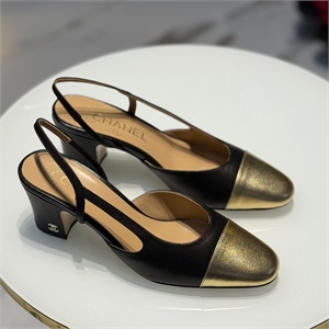 {{productViewItem.photos[photoViewList.activeNavIndex].Alt || productViewItem.photos[photoViewList.activeNavIndex].Description || 'Туфли CHANEL'}}