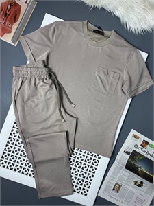 {{productViewItem.photos[photoViewList.activeNavIndex].Alt || productViewItem.photos[photoViewList.activeNavIndex].Description || 'Костюм LV'}}