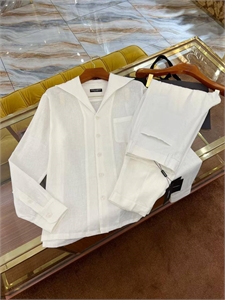 {{productViewItem.photos[photoViewList.activeNavIndex].Alt || productViewItem.photos[photoViewList.activeNavIndex].Description || 'Костюм из льна DG'}}