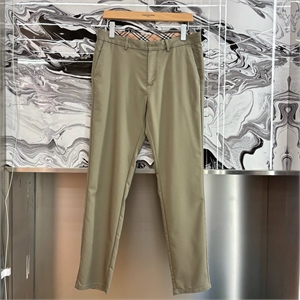 {{productViewItem.photos[photoViewList.activeNavIndex].Alt || productViewItem.photos[photoViewList.activeNavIndex].Description || 'Брюки BURBERRY'}}