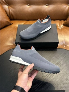 {{productViewItem.photos[photoViewList.activeNavIndex].Alt || productViewItem.photos[photoViewList.activeNavIndex].Description || 'Кроссовки KITON'}}