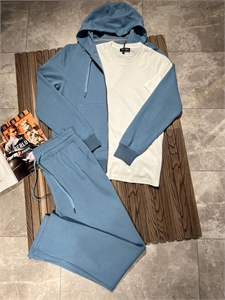 {{productViewItem.photos[photoViewList.activeNavIndex].Alt || productViewItem.photos[photoViewList.activeNavIndex].Description || 'Спортивный костюм TF'}}