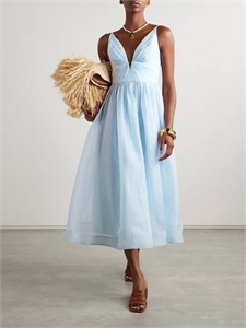 {{productViewItem.photos[photoViewList.activeNavIndex].Alt || productViewItem.photos[photoViewList.activeNavIndex].Description || 'Платье ZIMMERMANN'}}