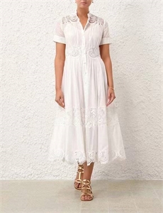 {{productViewItem.photos[photoViewList.activeNavIndex].Alt || productViewItem.photos[photoViewList.activeNavIndex].Description || 'Платье ZIMMERMANN'}}