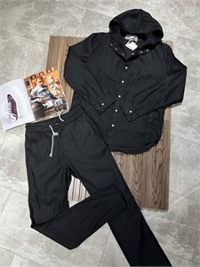 {{productViewItem.photos[photoViewList.activeNavIndex].Alt || productViewItem.photos[photoViewList.activeNavIndex].Description || 'Костюм ELEVENTY'}}