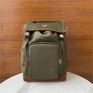{{productViewItem.photos[photoViewList.activeNavIndex].Alt || productViewItem.photos[photoViewList.activeNavIndex].Description || 'Рюкзак PRADA'}}