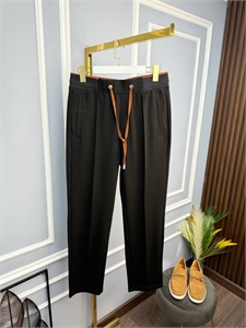 {{productViewItem.photos[photoViewList.activeNavIndex].Alt || productViewItem.photos[photoViewList.activeNavIndex].Description || 'Брюки ZEGNA'}}