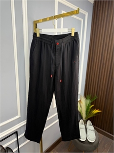 {{productViewItem.photos[photoViewList.activeNavIndex].Alt || productViewItem.photos[photoViewList.activeNavIndex].Description || 'Брюки KITON'}}