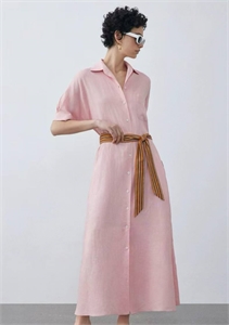 {{productViewItem.photos[photoViewList.activeNavIndex].Alt || productViewItem.photos[photoViewList.activeNavIndex].Description || 'Платье LORO PIANA'}}