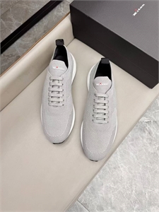 {{productViewItem.photos[photoViewList.activeNavIndex].Alt || productViewItem.photos[photoViewList.activeNavIndex].Description || 'Кроссовки KITON'}}