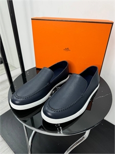 {{productViewItem.photos[photoViewList.activeNavIndex].Alt || productViewItem.photos[photoViewList.activeNavIndex].Description || 'Слипоны HERMES'}}