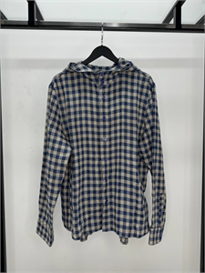 {{productViewItem.photos[photoViewList.activeNavIndex].Alt || productViewItem.photos[photoViewList.activeNavIndex].Description || 'Рубашка KITON'}}