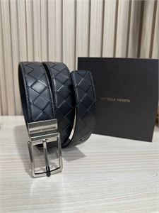 {{productViewItem.photos[photoViewList.activeNavIndex].Alt || productViewItem.photos[photoViewList.activeNavIndex].Description || 'Ремень  BV'}}