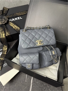 {{productViewItem.photos[photoViewList.activeNavIndex].Alt || productViewItem.photos[photoViewList.activeNavIndex].Description || 'Рюкзак CHANEL'}}