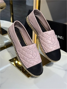 {{productViewItem.photos[photoViewList.activeNavIndex].Alt || productViewItem.photos[photoViewList.activeNavIndex].Description || 'Эскадрильи CHANEL'}}
