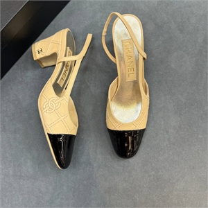 {{productViewItem.photos[photoViewList.activeNavIndex].Alt || productViewItem.photos[photoViewList.activeNavIndex].Description || 'Туфли CHANEL'}}