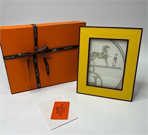 Рамка вертикальная HERMES 146264
