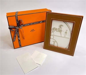 Рамка вертикальная HERMES 146267