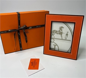 Рамка вертикальная HERMES 146269