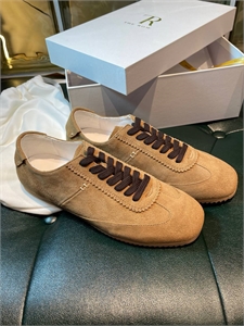 {{productViewItem.photos[photoViewList.activeNavIndex].Alt || productViewItem.photos[photoViewList.activeNavIndex].Description || 'Кроссовки THE ROW'}}