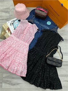 Платье LOUIS VUITTON 146557