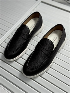 {{productViewItem.photos[photoViewList.activeNavIndex].Alt || productViewItem.photos[photoViewList.activeNavIndex].Description || 'Лоферы KITON'}}