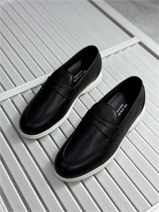 {{productViewItem.photos[photoViewList.activeNavIndex].Alt || productViewItem.photos[photoViewList.activeNavIndex].Description || 'Лоферы KITON'}}