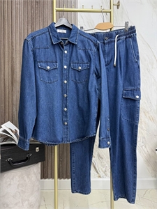 {{productViewItem.photos[photoViewList.activeNavIndex].Alt || productViewItem.photos[photoViewList.activeNavIndex].Description || 'Костюм BC'}}
