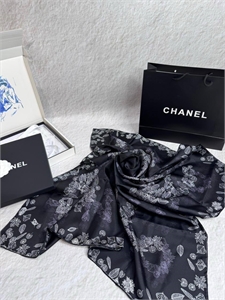 Платок CHANEL 147377