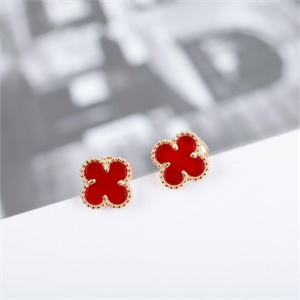 {{productViewItem.photos[photoViewList.activeNavIndex].Alt || productViewItem.photos[photoViewList.activeNavIndex].Description || 'Серьги Van Cleef'}}