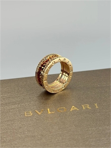 {{productViewItem.photos[photoViewList.activeNavIndex].Alt || productViewItem.photos[photoViewList.activeNavIndex].Description || 'Кольцо BVLGARI'}}