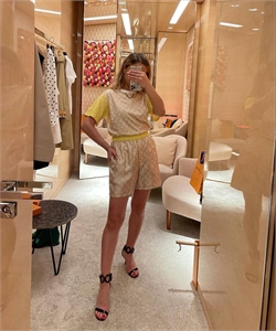 Костюм LOUIS VUITTON 147476