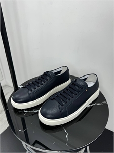{{productViewItem.photos[photoViewList.activeNavIndex].Alt || productViewItem.photos[photoViewList.activeNavIndex].Description || 'Кеды SANTONI'}}