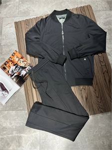 {{productViewItem.photos[photoViewList.activeNavIndex].Alt || productViewItem.photos[photoViewList.activeNavIndex].Description || 'Костюм TF'}}