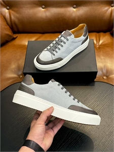 {{productViewItem.photos[photoViewList.activeNavIndex].Alt || productViewItem.photos[photoViewList.activeNavIndex].Description || 'Кроссовки KITON'}}