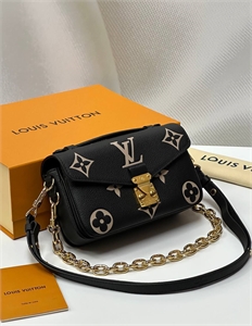 {{productViewItem.photos[photoViewList.activeNavIndex].Alt || productViewItem.photos[photoViewList.activeNavIndex].Description || 'Сумка  LOUIS VUITTON'}}