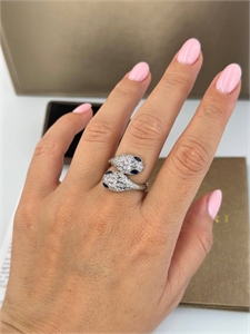 {{productViewItem.photos[photoViewList.activeNavIndex].Alt || productViewItem.photos[photoViewList.activeNavIndex].Description || 'Кольцо BVLGARI'}}
