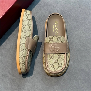 {{productViewItem.photos[photoViewList.activeNavIndex].Alt || productViewItem.photos[photoViewList.activeNavIndex].Description || 'Мюли GUCCI'}}