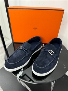 {{productViewItem.photos[photoViewList.activeNavIndex].Alt || productViewItem.photos[photoViewList.activeNavIndex].Description || 'Слипоны HERMES'}}